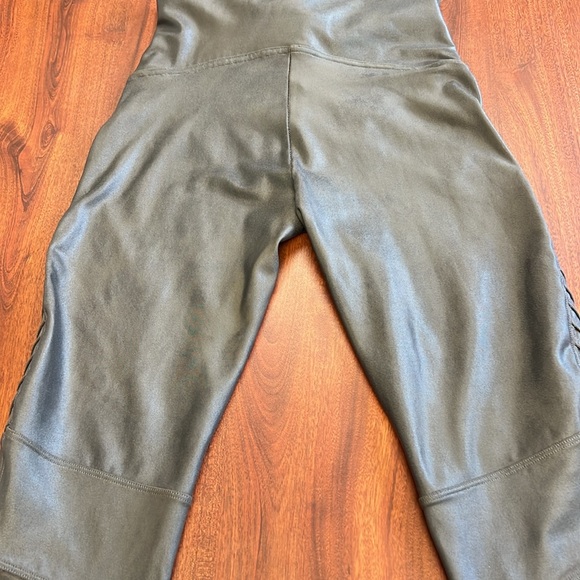 Spanx Faux Leather Moto Leggings gray medium - Picture 6 of 11